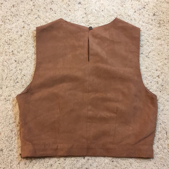 💙Great Cond Suede looking crop Top💙 - Picture 7 of 8